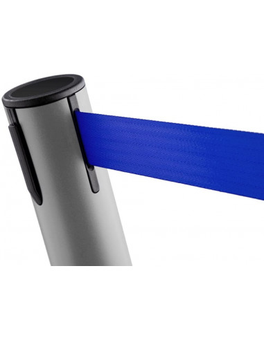 poste con cinta extensible 3 metros, color azul corporativo RAL 5002, poste plateado